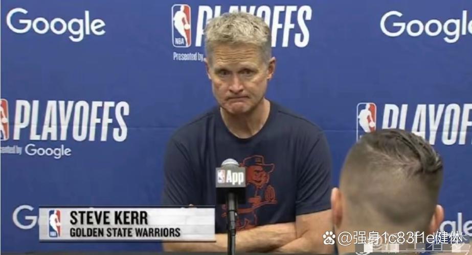 库里谈斯潘塞:他能掌控组织,我首节刻意多打无球 库里谈斯潘塞:他能掌控组织,我首节刻意多打无球