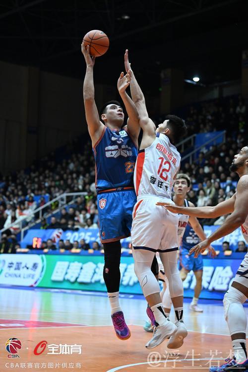 广州男篮迎战四川男篮:今晚揭幕战即将打响 广州男篮迎战四川男篮:今晚揭幕战即将打响